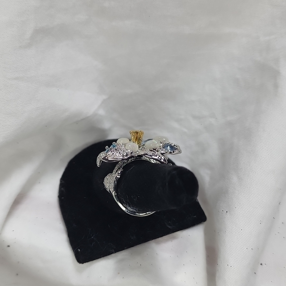SLIVER FLOWER RING - Picture 4 of 5